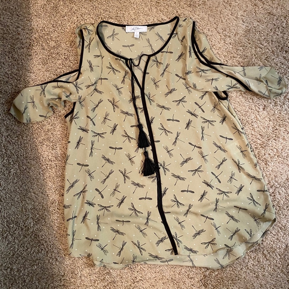 Green dragonfly cold shoulder top